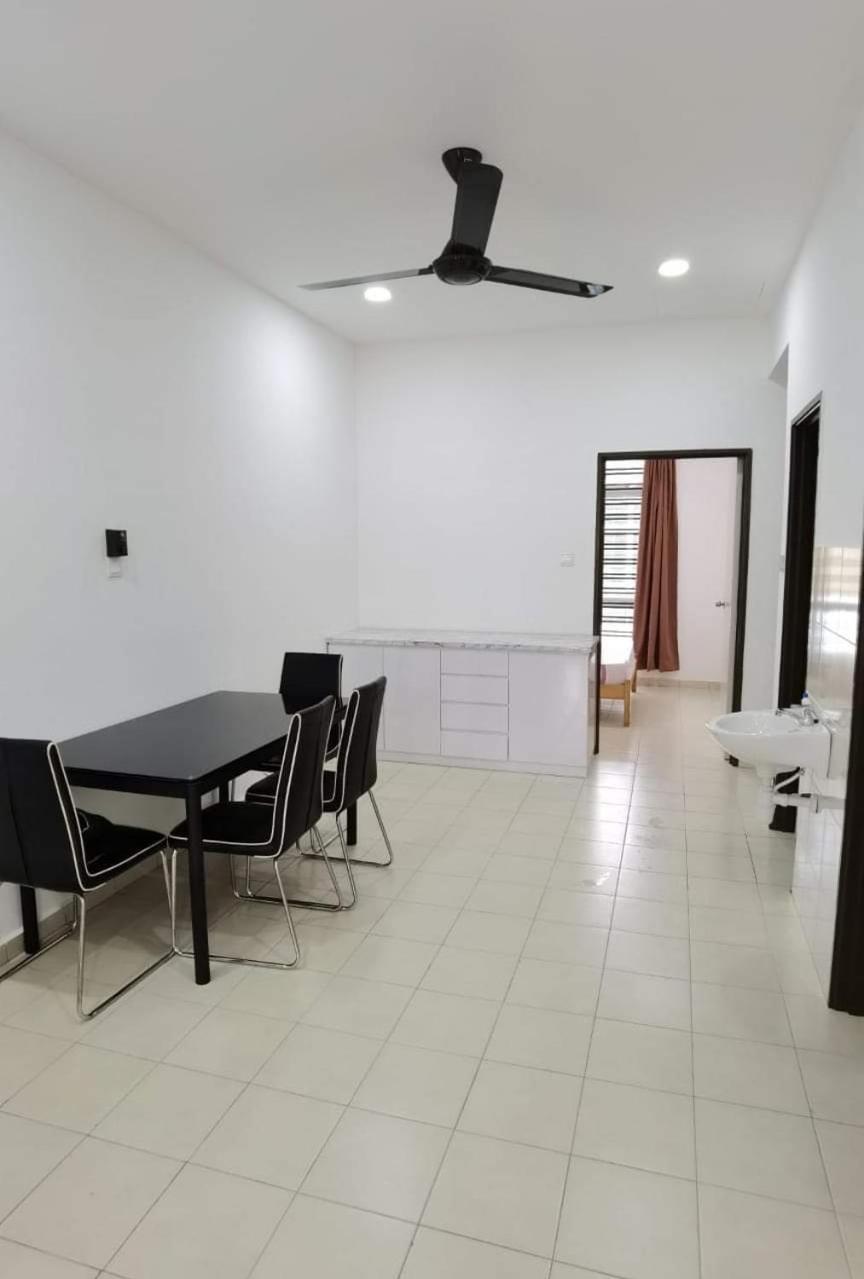 Infinity Homestay Bandar Cemerlang Ulu Tiram Εξωτερικό φωτογραφία