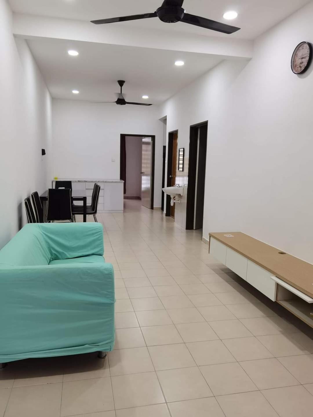 Infinity Homestay Bandar Cemerlang Ulu Tiram Εξωτερικό φωτογραφία